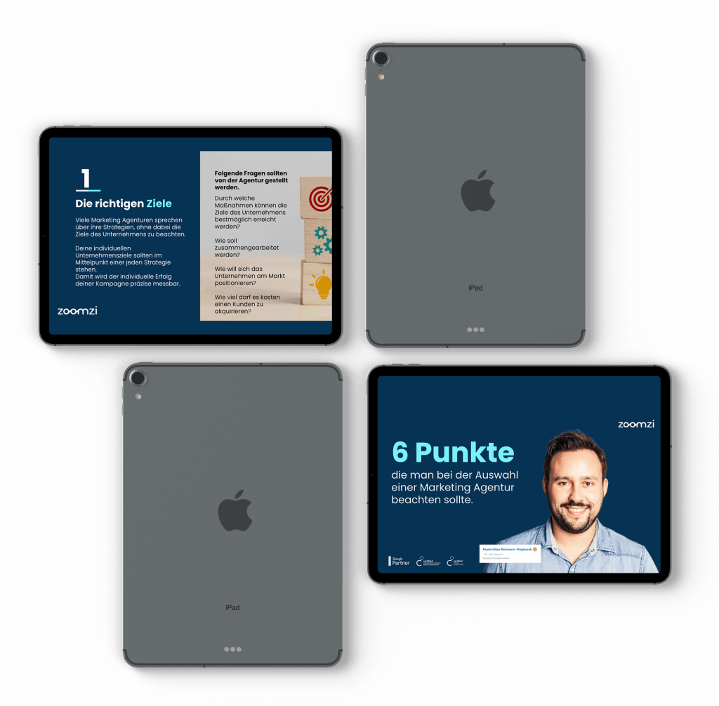 Vier iPads mit einem Männergesicht, das Digitale Experten darstellt.
